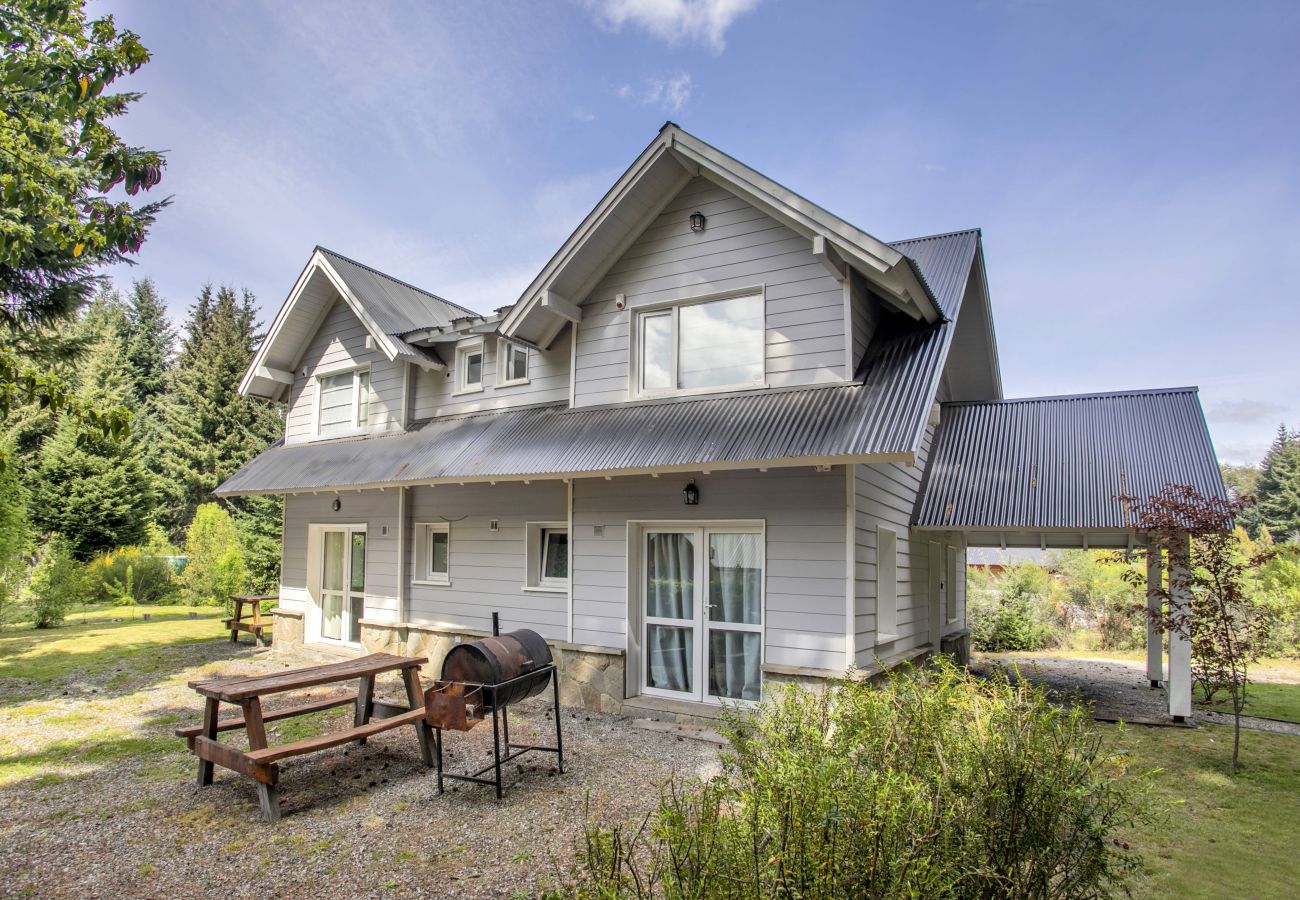 Casa em Villa La Angostura - Carileufú