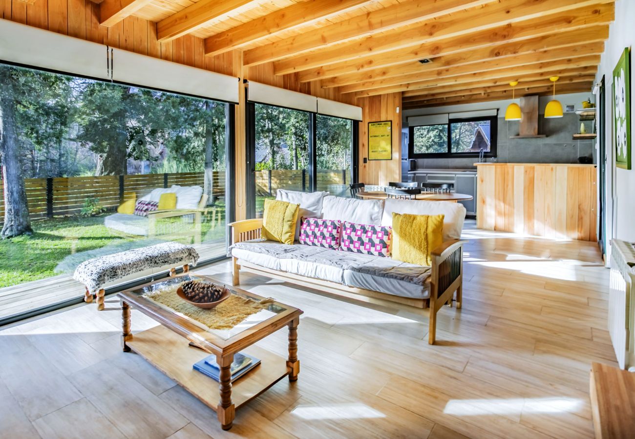 Casa em Villa La Angostura - Cherry House - refugio entre la naturaleza