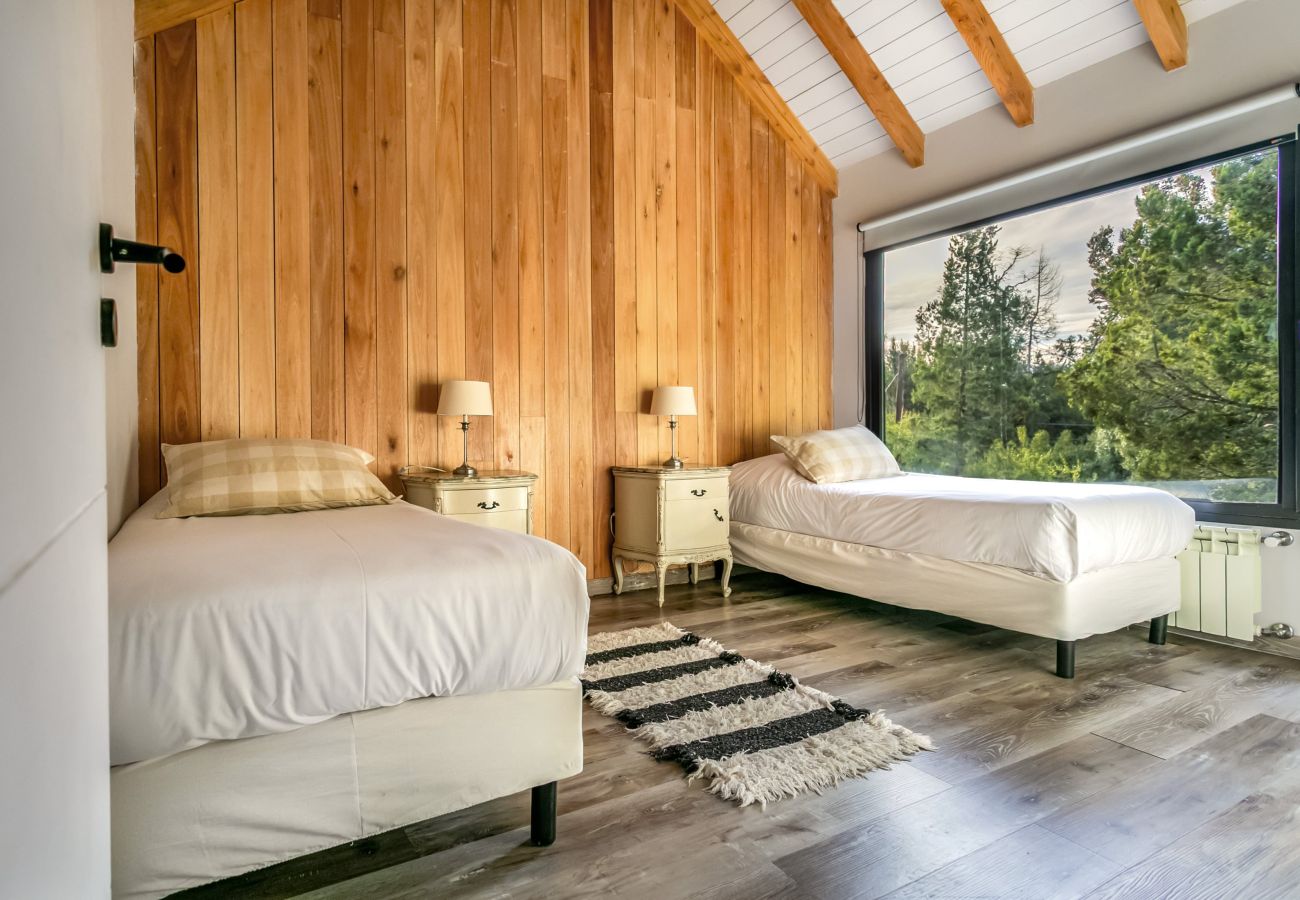 Casa em Villa La Angostura - Cherry House - refugio entre la naturaleza