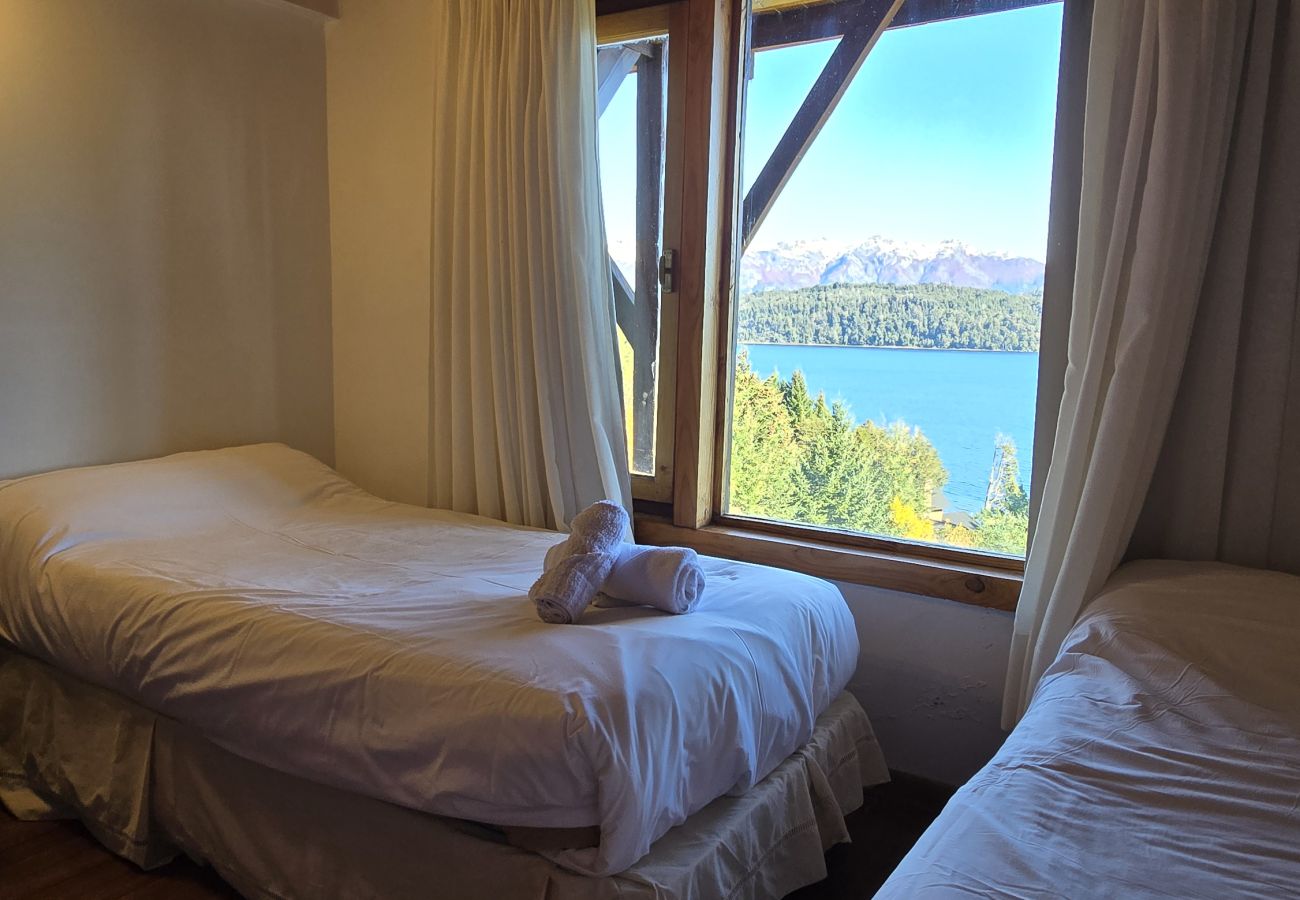 Cabana em Villa La Angostura - Puesta del Sol 2 | Cabaña con vista al Lago