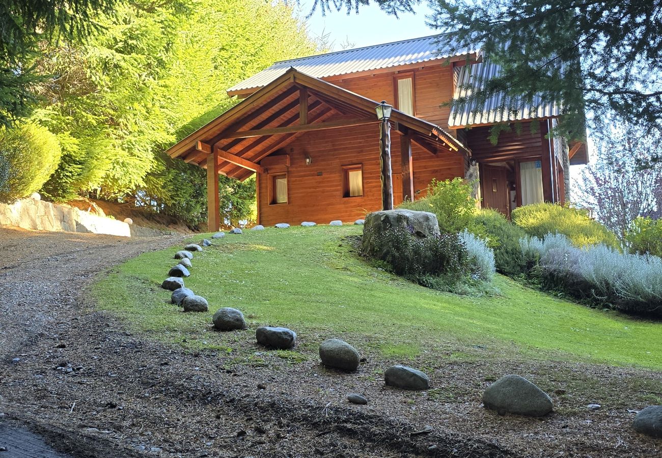 Cabana em Villa La Angostura - Puesta del Sol 1 | Cabaña en Puerto Manzano