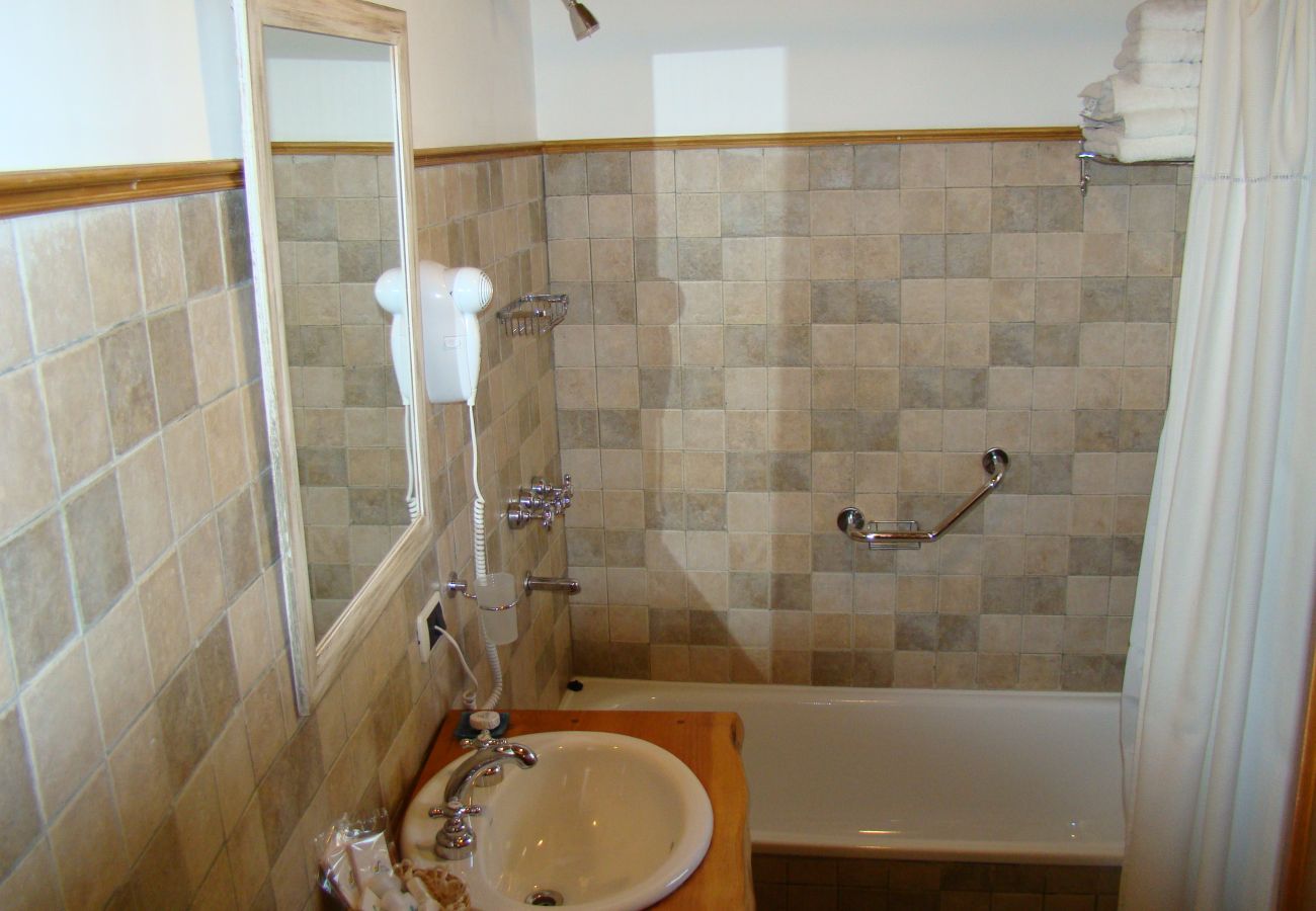 Cabana em Villa La Angostura - Altos de Antilhue 2  | Apart Hotel con vistas a los cerros