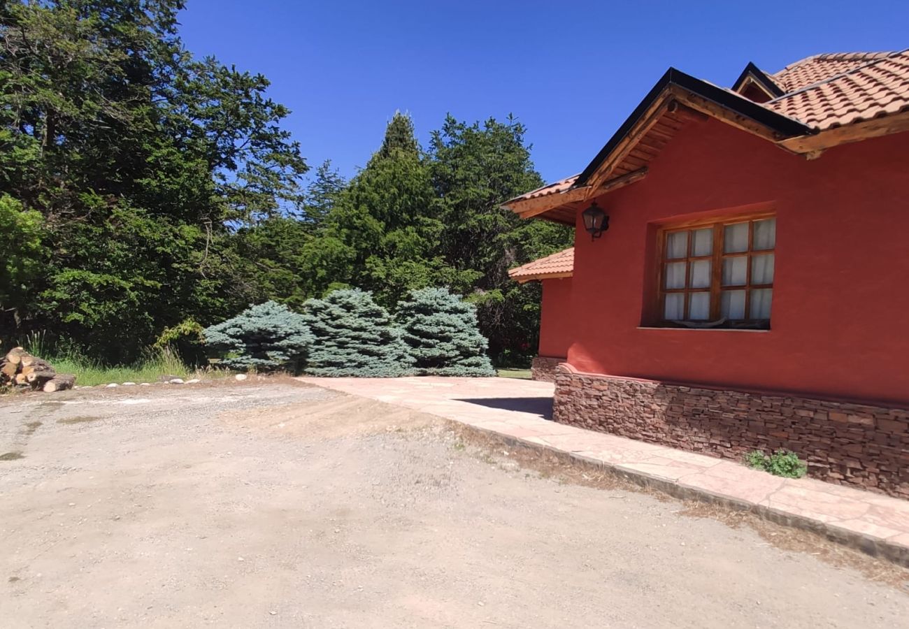 Chalet em San Carlos de Bariloche - BOG - Casona de Montaña en Bariloche Chalet em San Carlos de Bariloche - BOG - Casona de Montaña en Bariloche