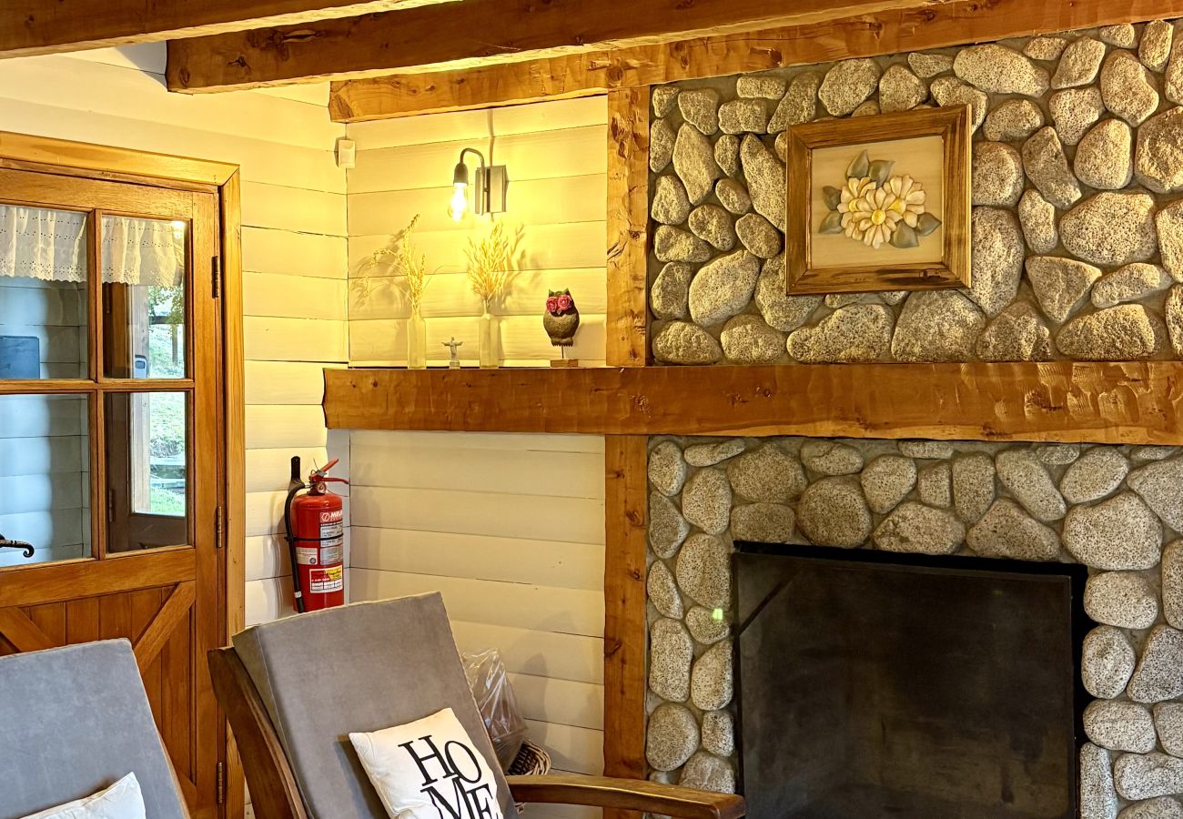 Cabana em Villa La Angostura - BOG Casas Quetrihue Las Retamas | con vistas al lago