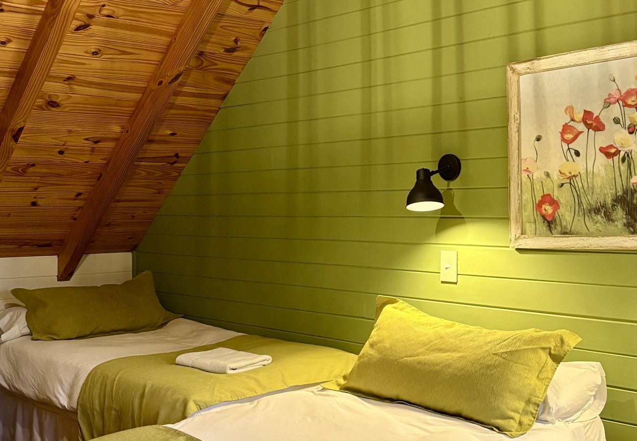 Cabana em Villa La Angostura - BOG Casas Quetrihue Las Retamas | con vistas al lago
